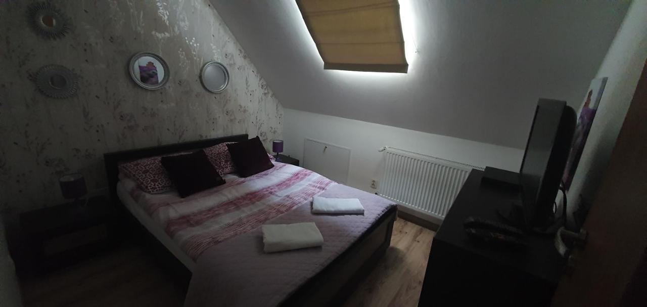 Cudowny Zakatek Z Ogrodem I Basenem Apartment Bukwica  Luaran gambar